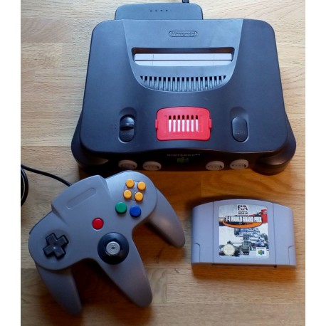Nintendo 64: Komplett konsoll med ekstra minne og spill
