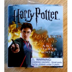 Harry Potter Wizard's Wand and Sticker Book - Komplett i eske