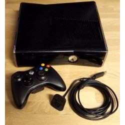 Xbox 360 Slim med 250 GB HD - Komplett konsoll