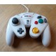 Nintendo GameCube: Hvit GameStop håndkontroll