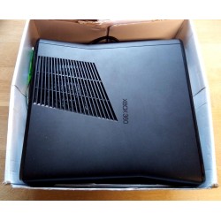 Xbox 360 Slim med 250 GB HD - Komplett konsoll i eske