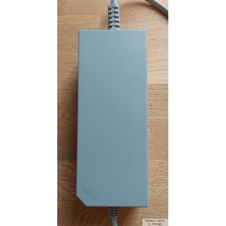 Nintendo Wii U: AC Adapter - RVL-002 (UKV)