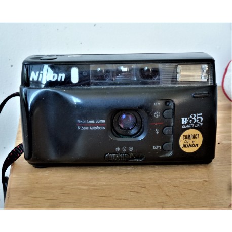 Nikon w35