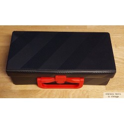 Rød og sort kassettkoffert - Oppbevaring