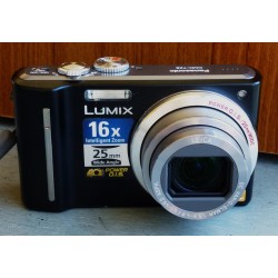 LUMIX- Panasonic DMC-TZ8- Digitalt kamera