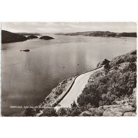 Uddevalla - Byfjorden och Gustavsbergsvägen - Sverige - Postkort
